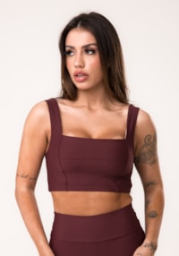 Top fitness feminino vinho decote reto com recortes aura