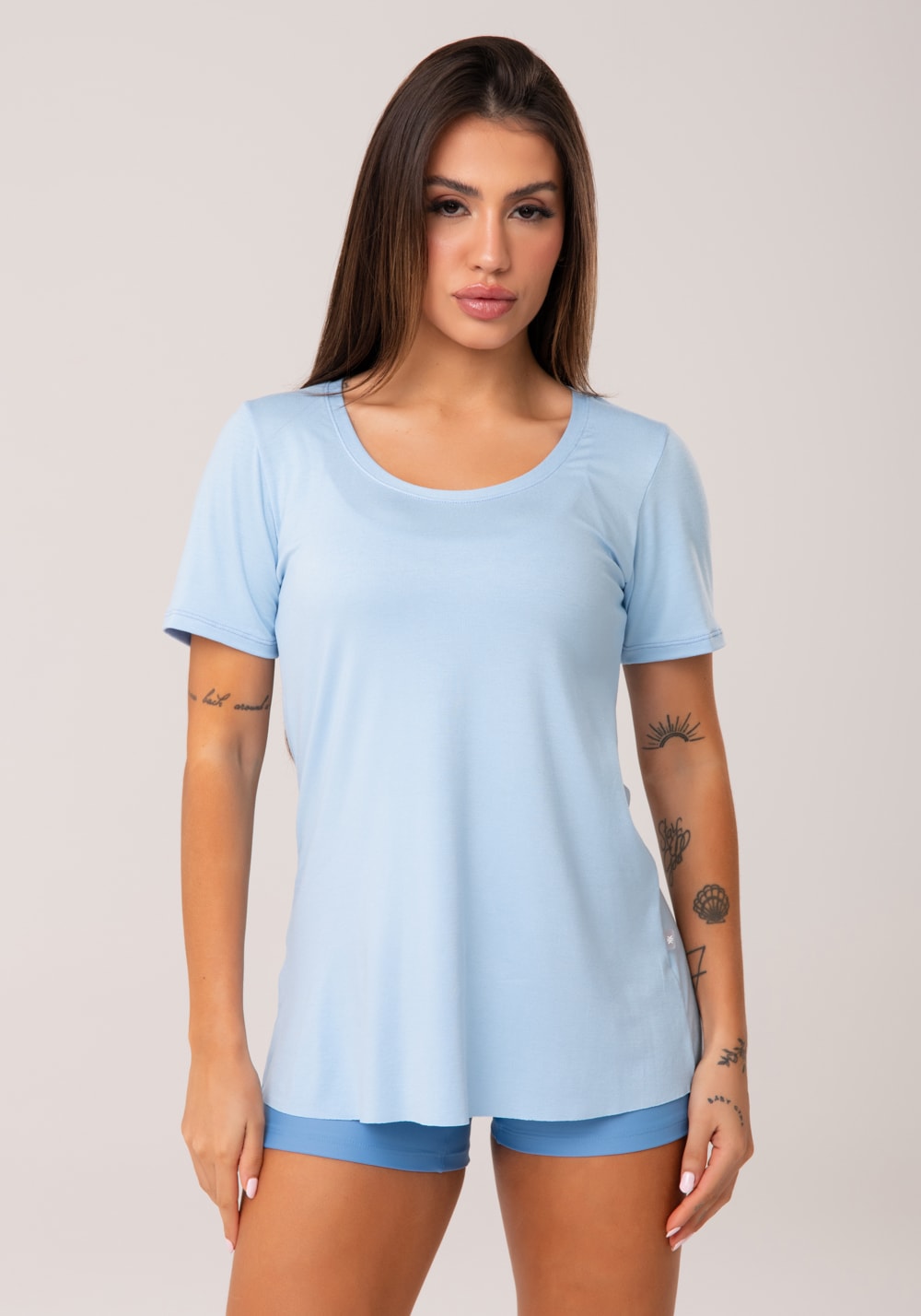 Blusa t-shirt fitness feminina azul claro aura