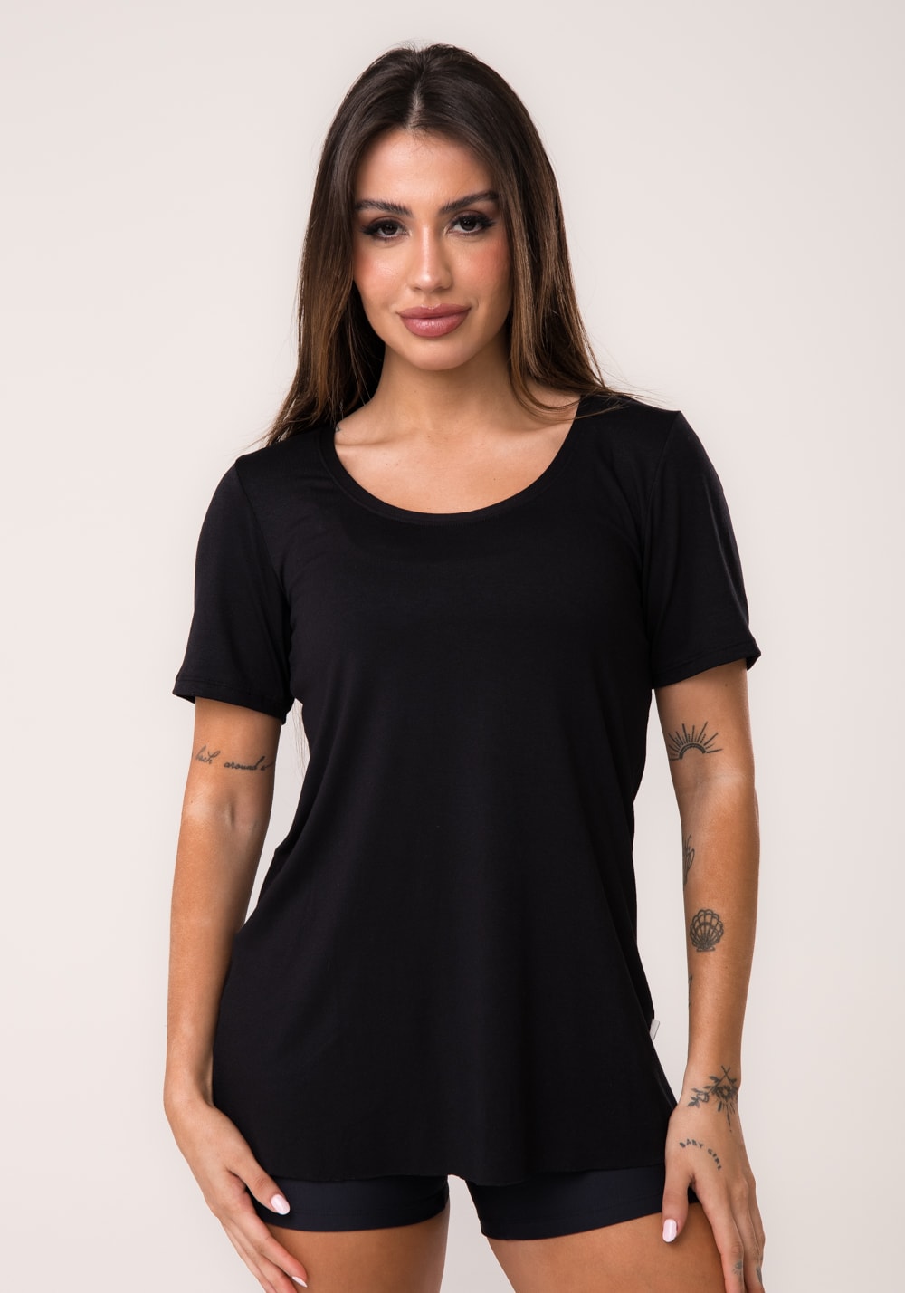 Blusa t-shirt fitness feminina preto aura