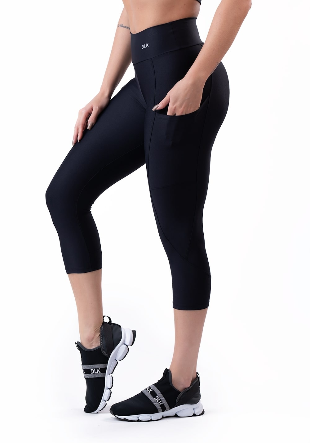 のりこ Calça corsário azul marinho com bolso básica dlk