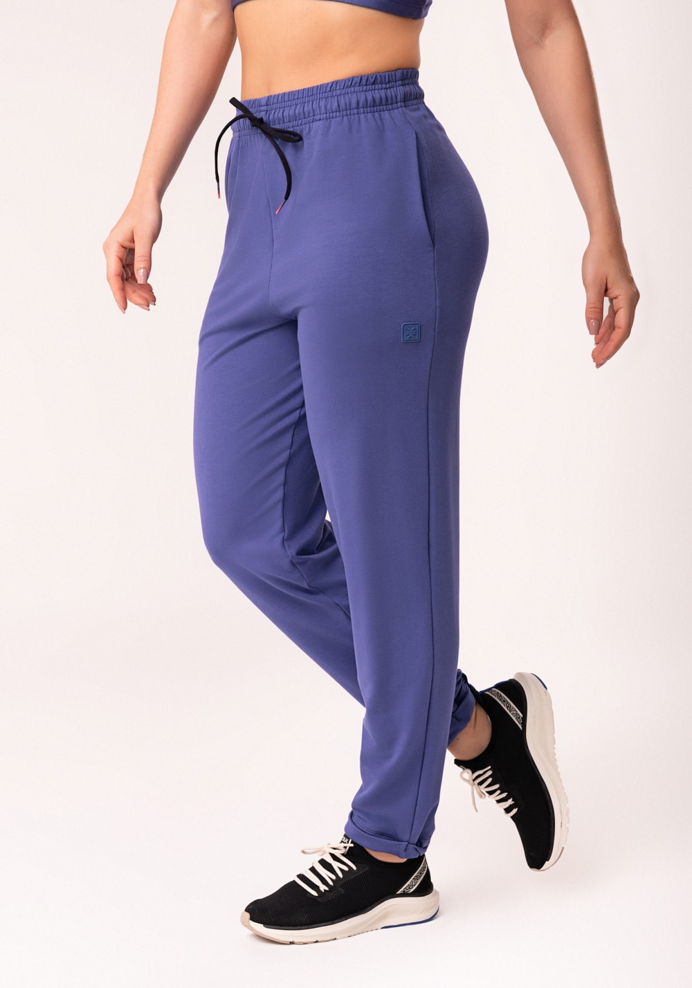 Calça jogger feminina azul moletinho flow dlk