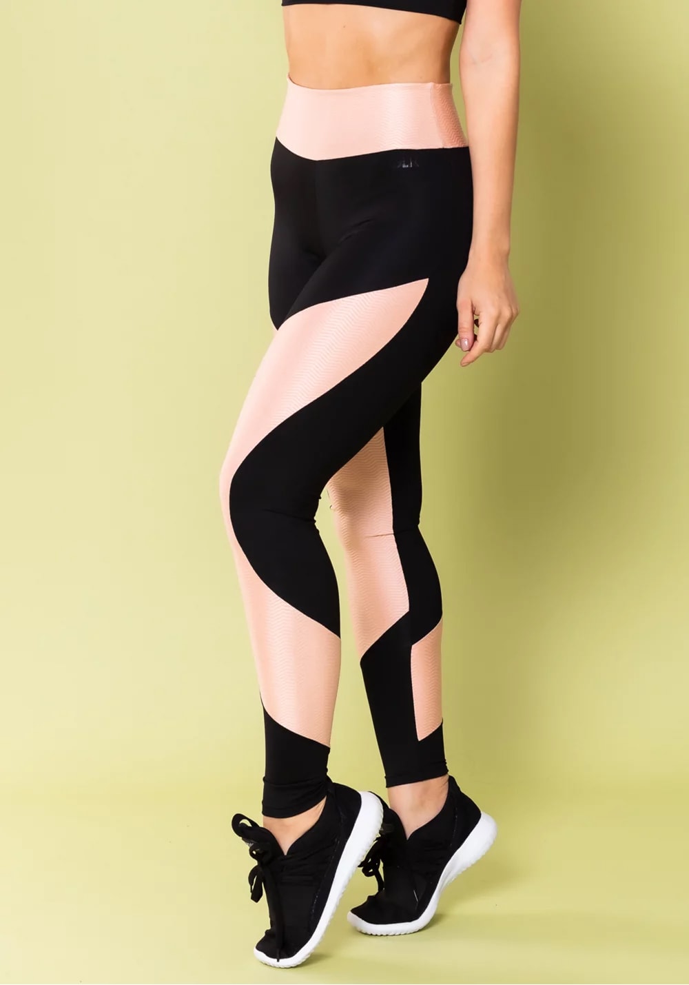 Calca Legging Energy Texturizada Com Recortes Rosa Bebe Dlkmodas