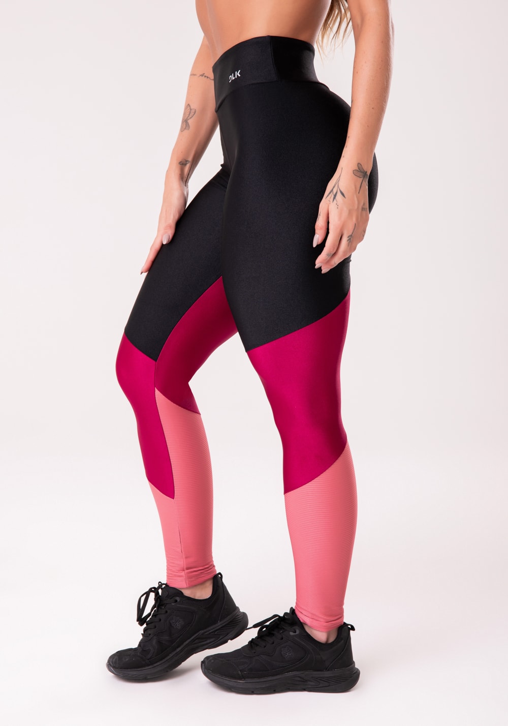 Calça legging happiness com recortes preto cereja e rosé dlk