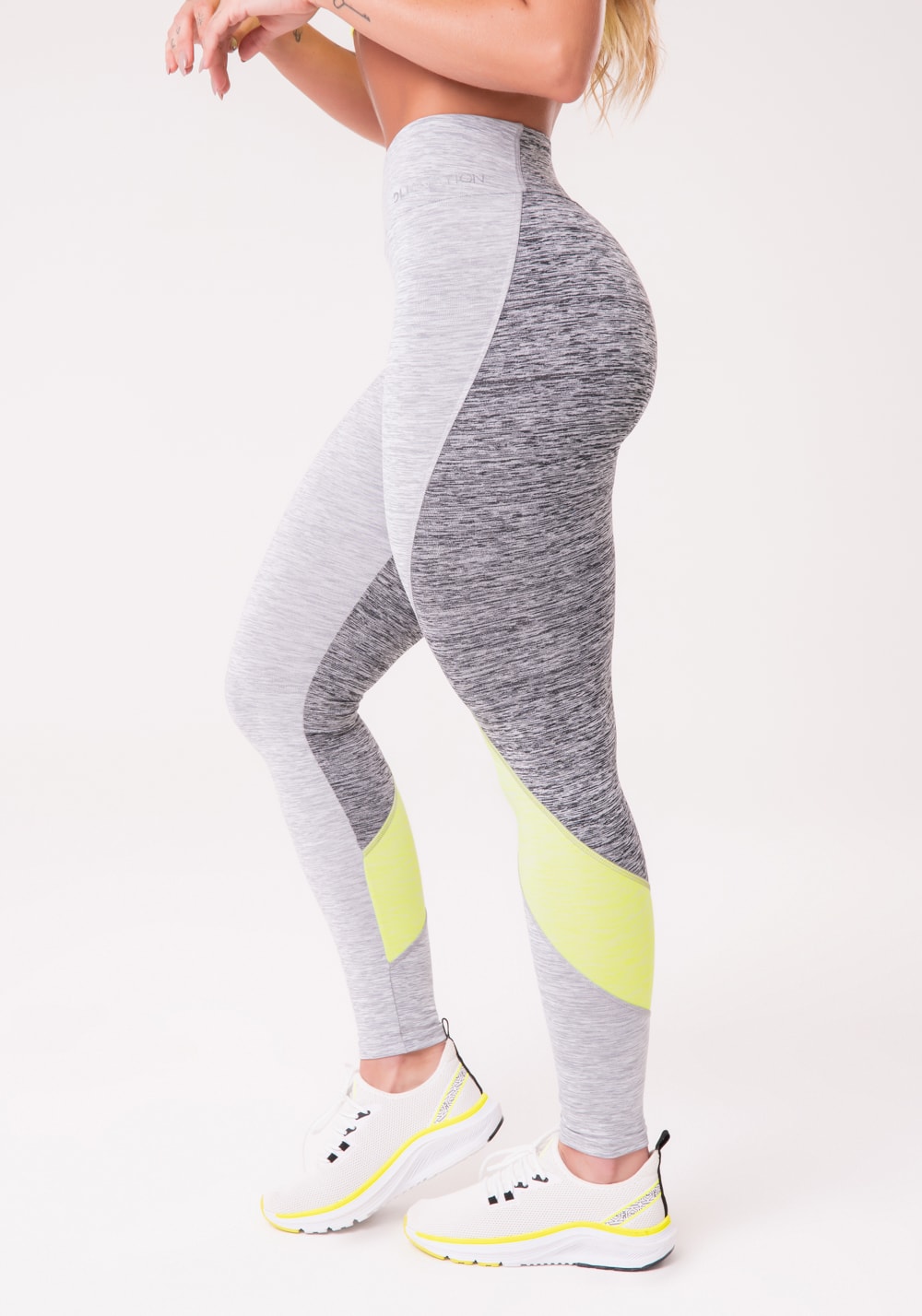 Calça legging nation com recortes na lateral amarelo
