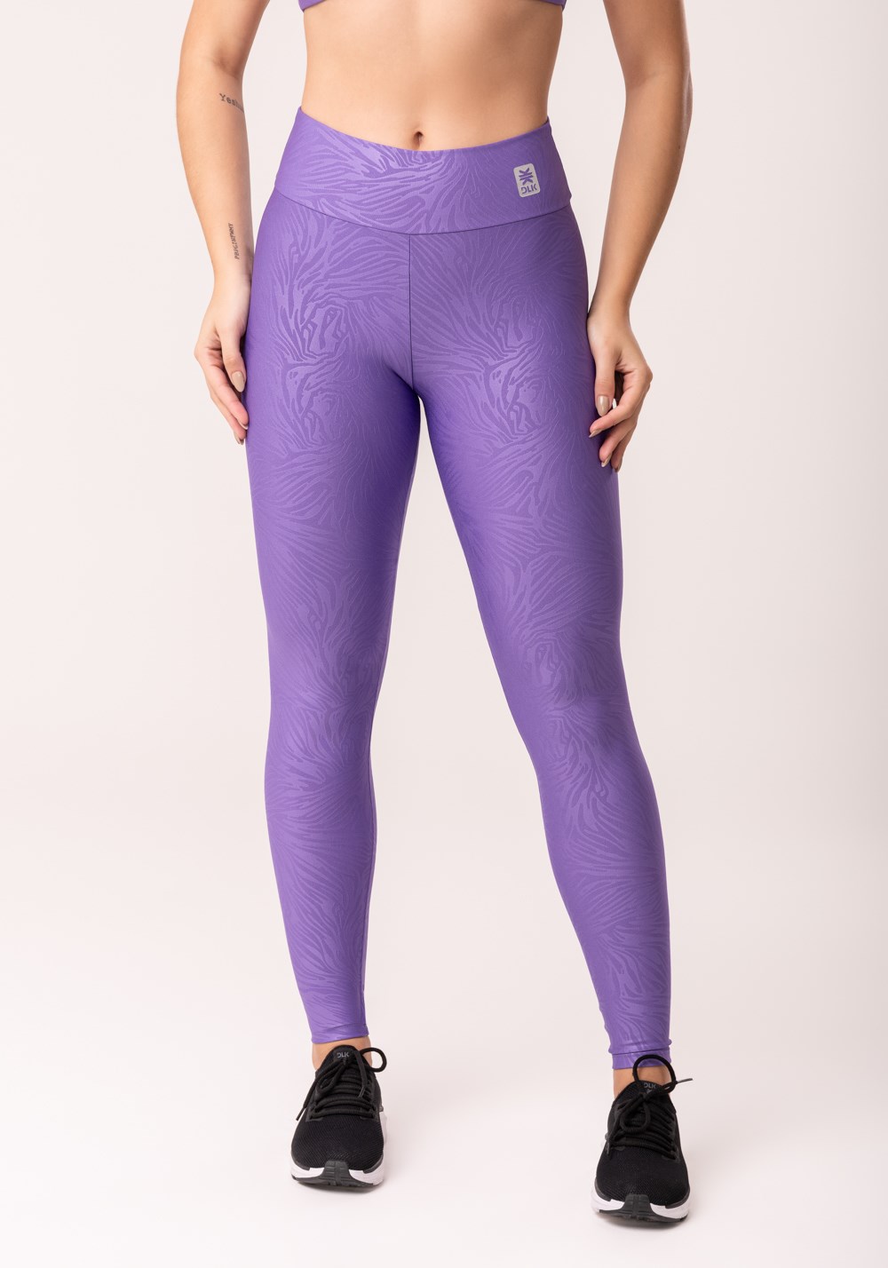 Calça legging shine lilás com lateral texturizada