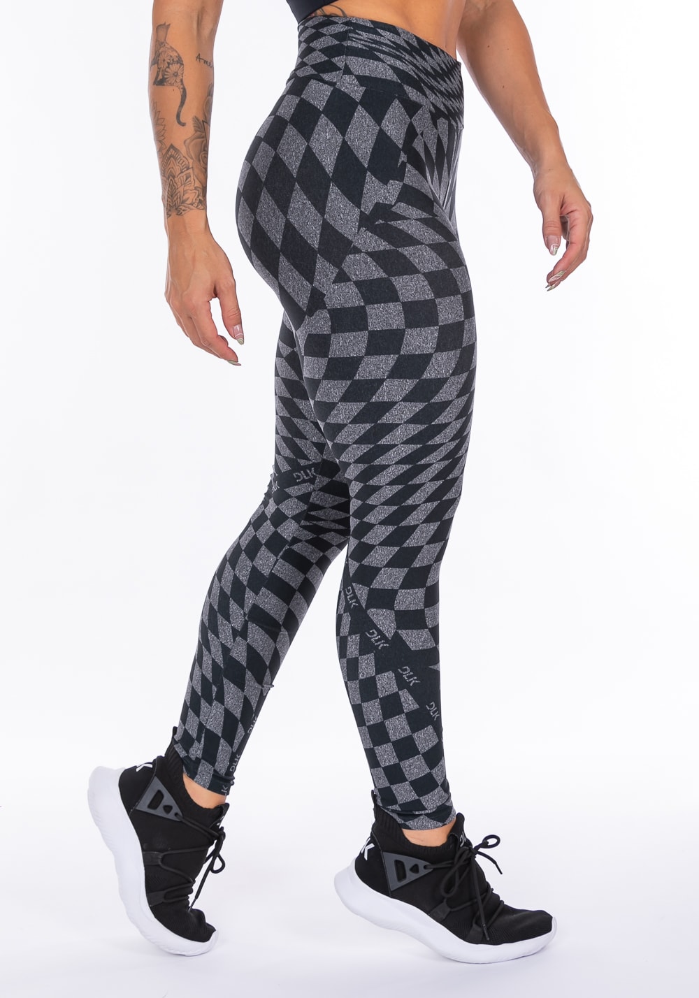 Legging xadrez preto e hot sale branco