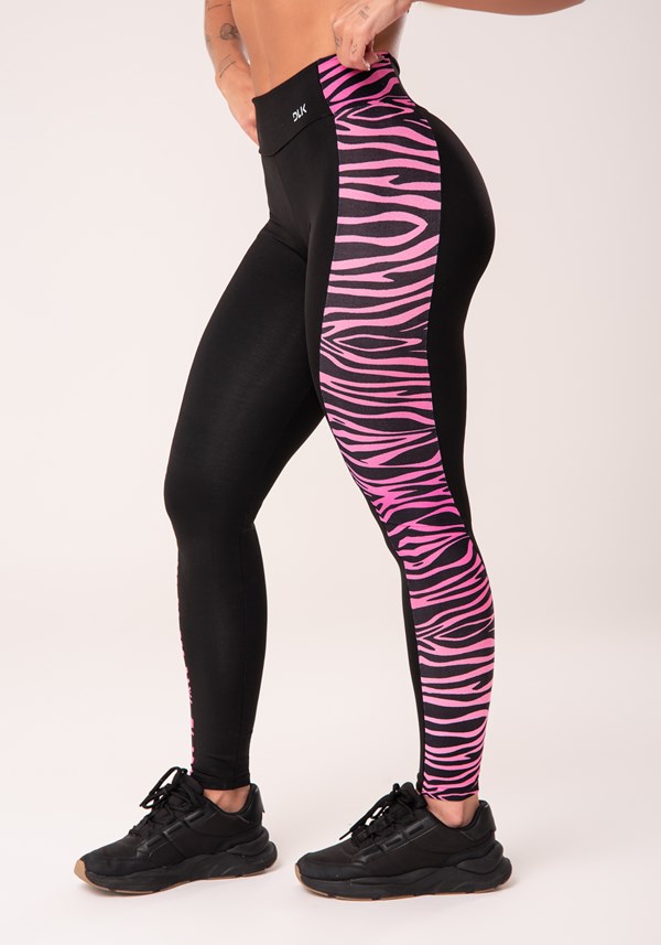 Calça legging wild preta com detalhe lateral de zebra rosa