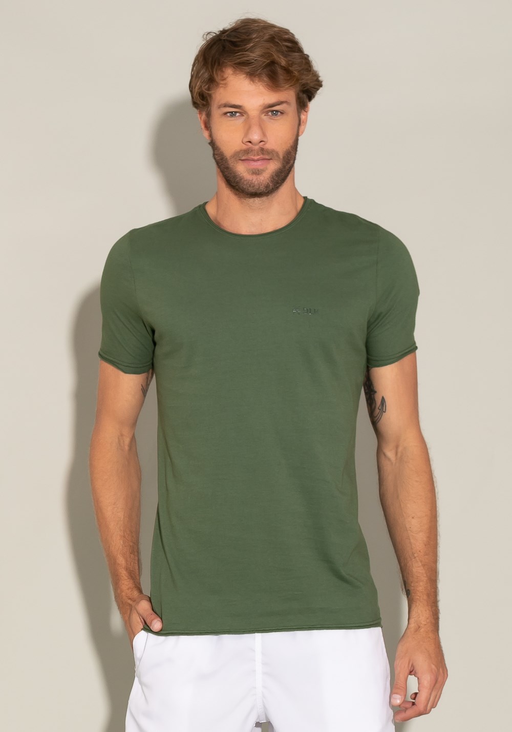 Camiseta manga curta for men acabamento a fio verde escuro