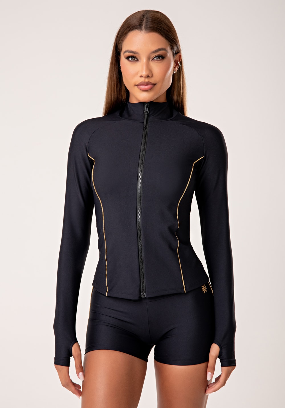 Casaco feminino preto com detalhe em lurex lush