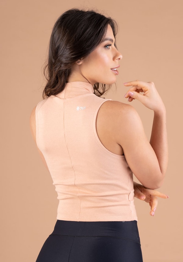 Cropped básico ribana amêndoa