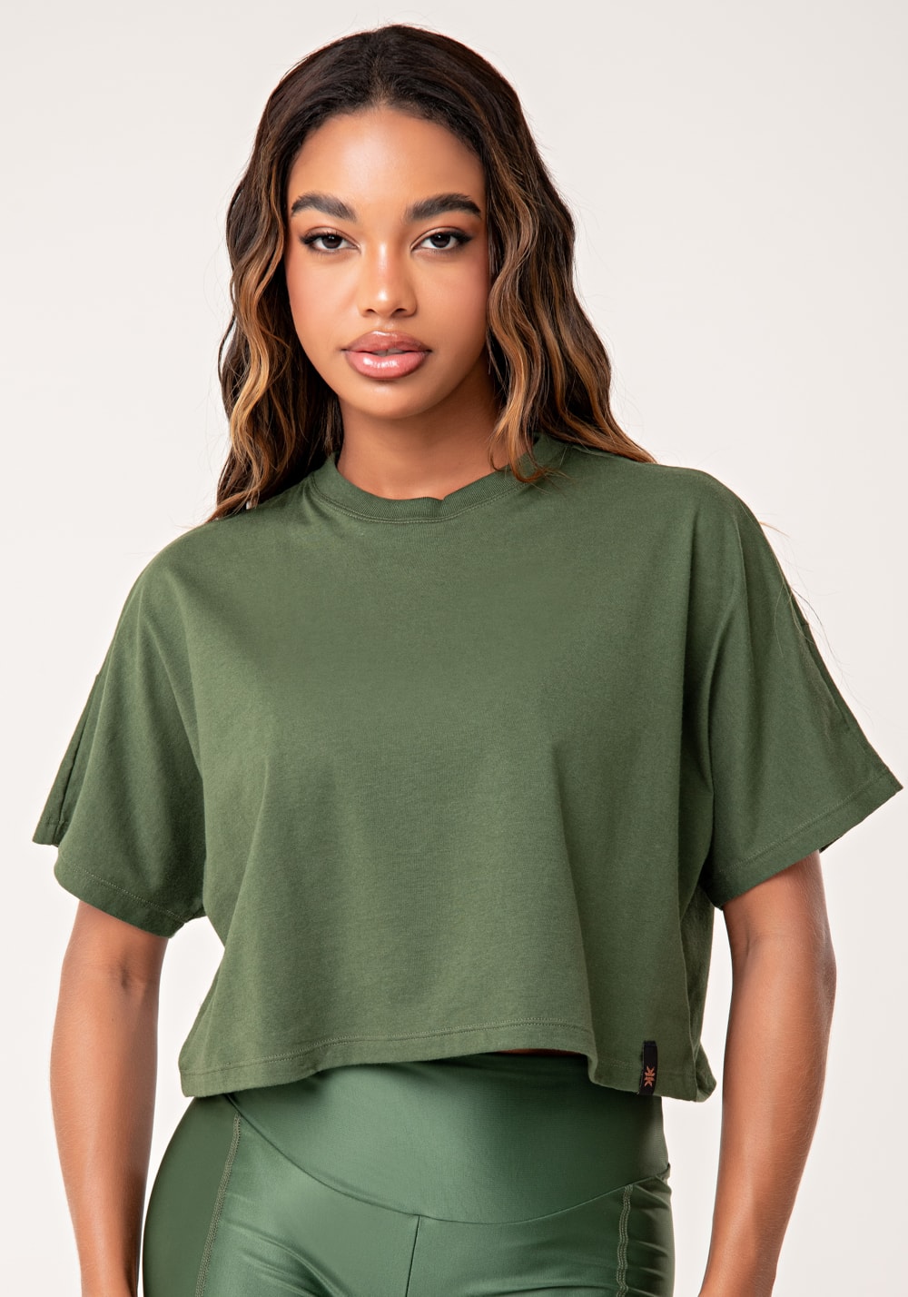 Cropped t-shirt feminino de algodão verde lush