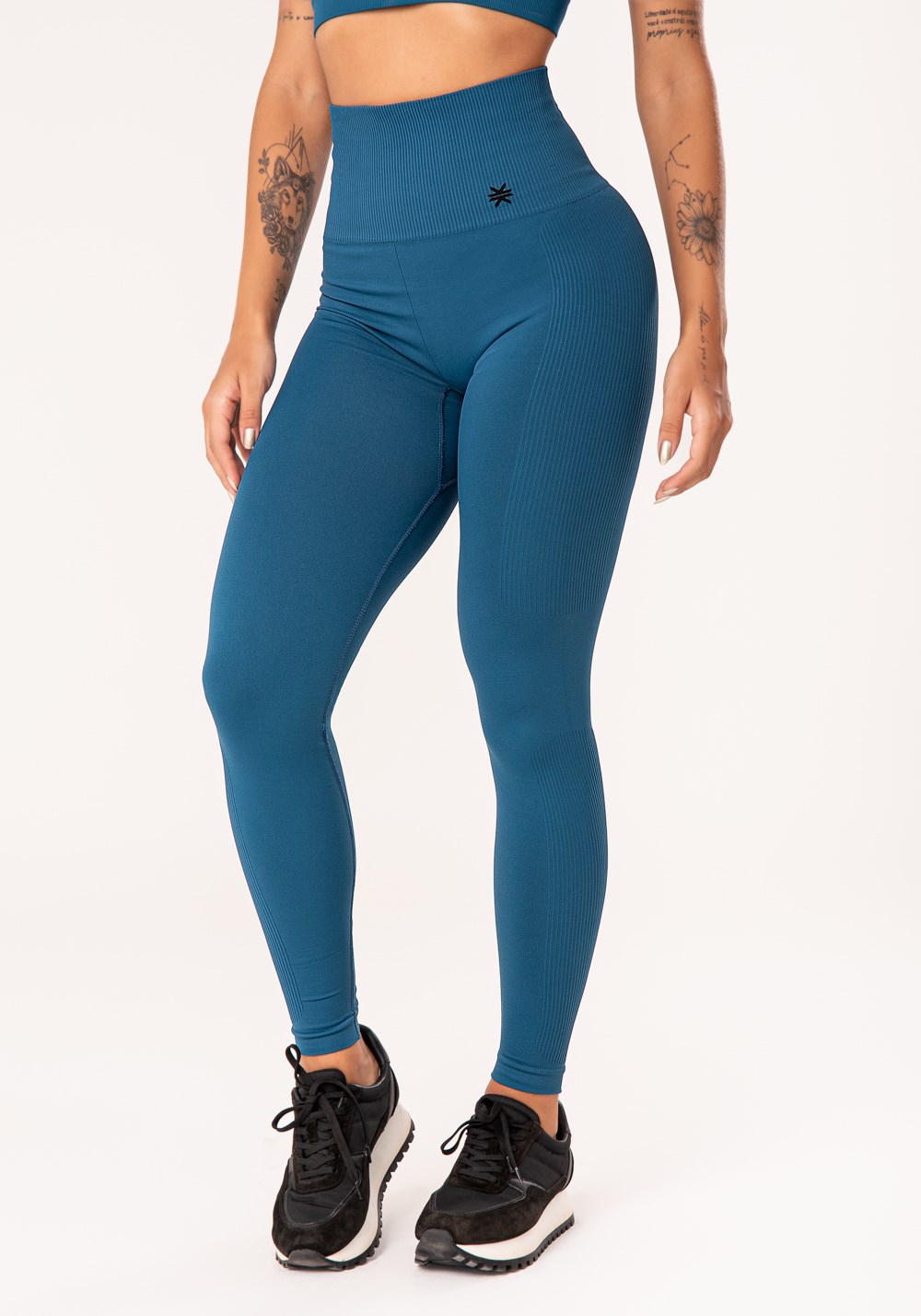 Legging fitness feminina azul petróleo com recorte canelado seamless