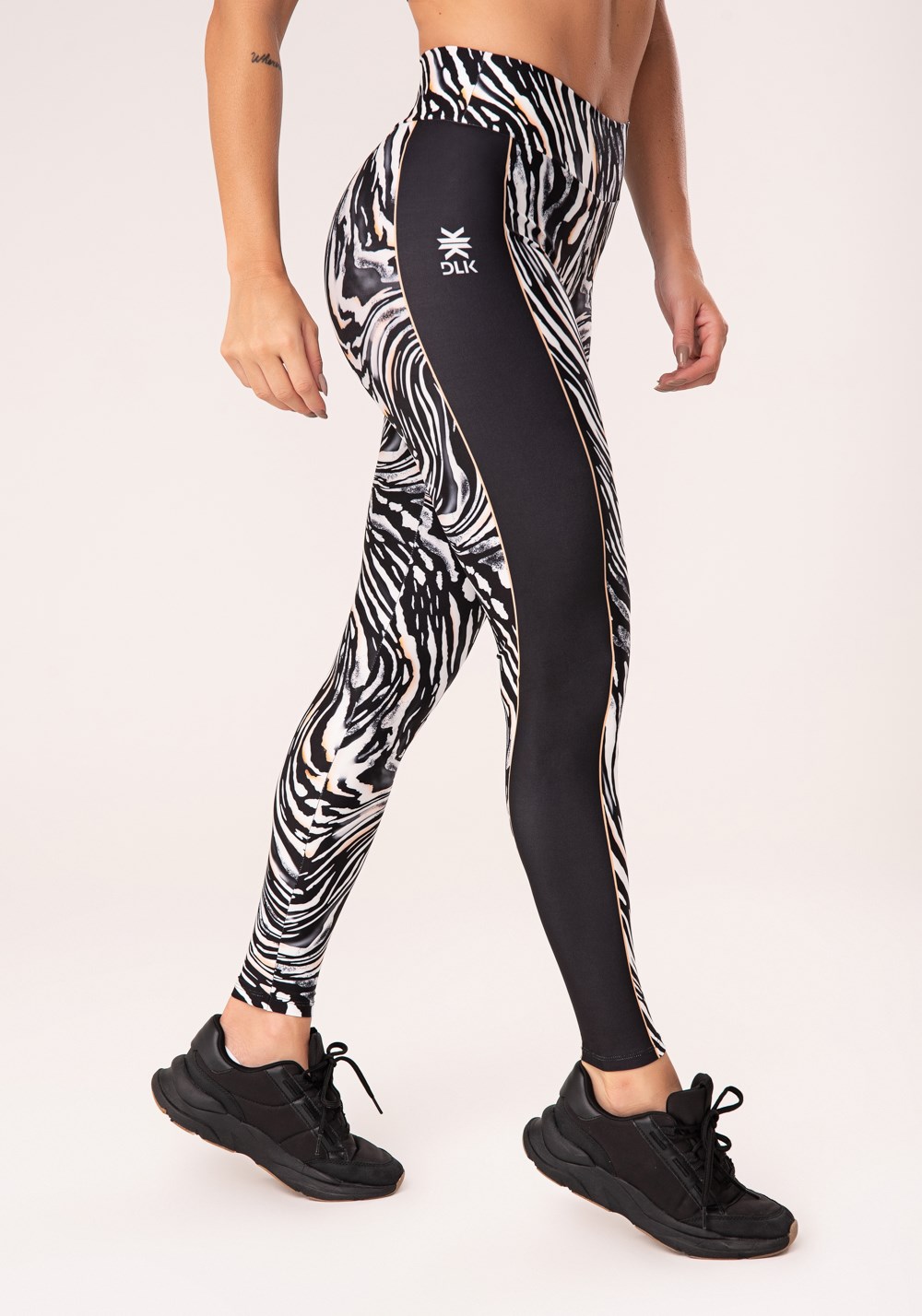 New ICIW I Can I Will Womens Leopard Print Grey White Workout