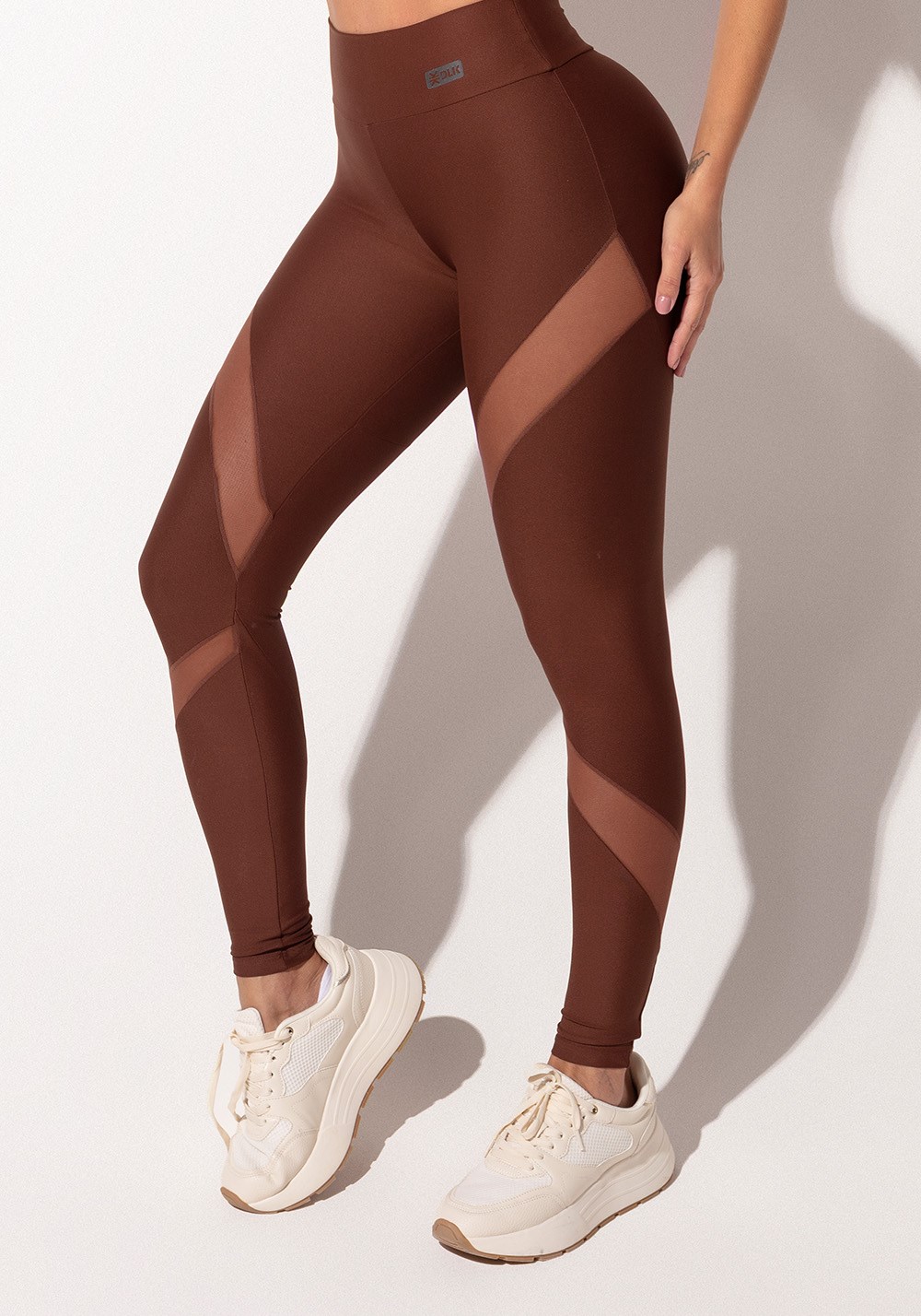 Legging fitness feminina marrom com recortes em tule intense