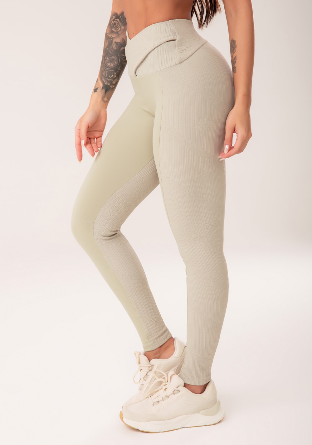 Legging fitness feminina oliva cós transpassado harmony