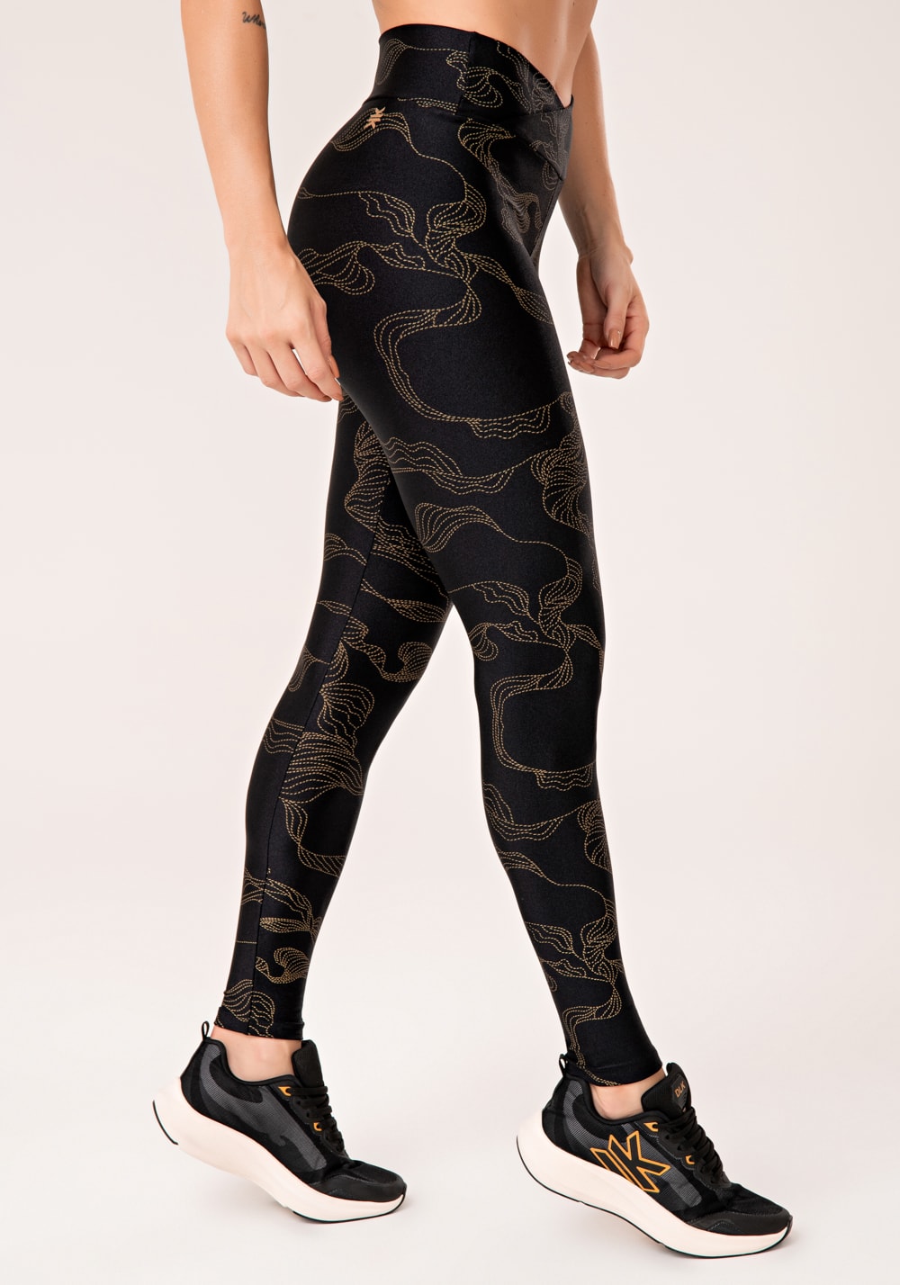 Legging fitness feminina preto com cós transpassado lush