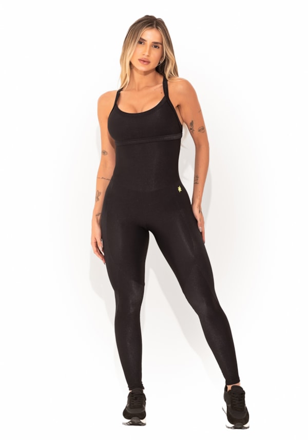 Macacão fitness feminino preto de alcinha com recortes em tule