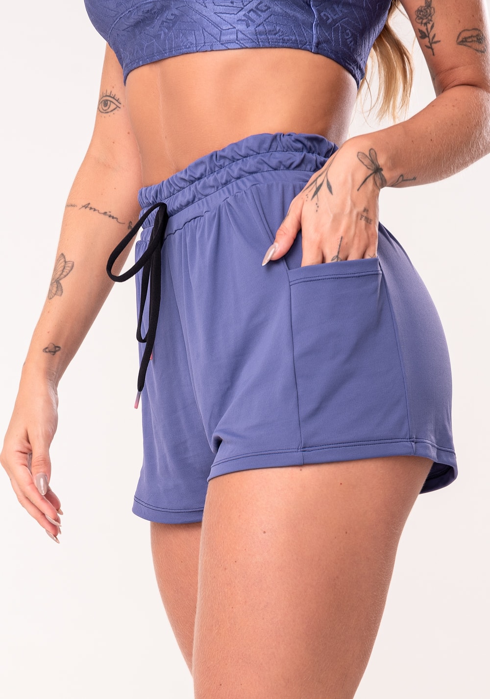 Short duplo feminino azul soltinho com bolso e cadarço flow