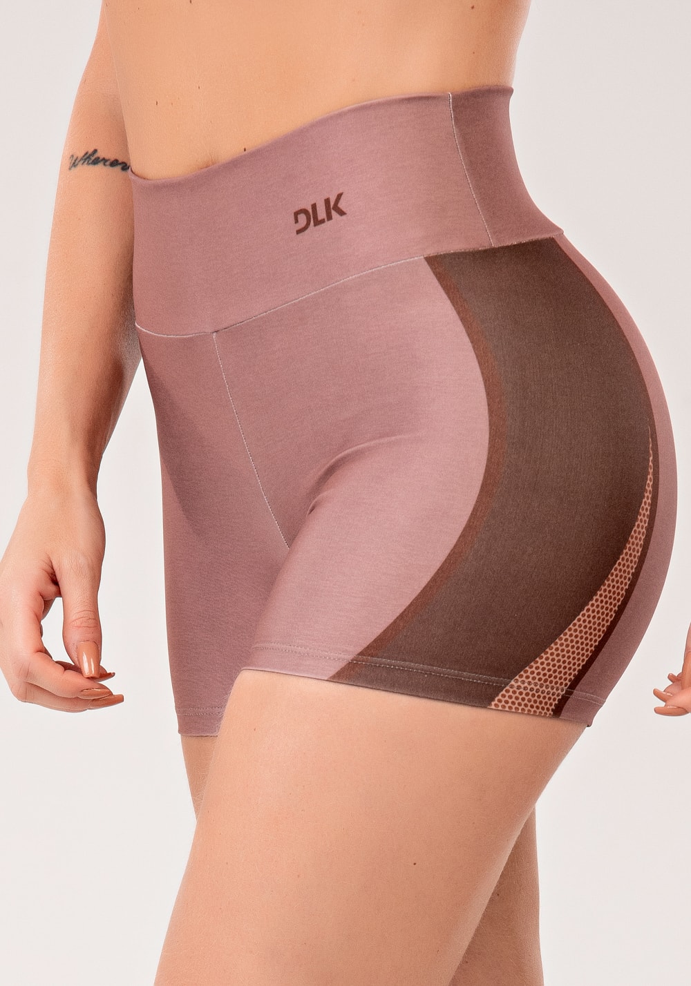 Short fitness feminino estampado belive marrom printed mousse