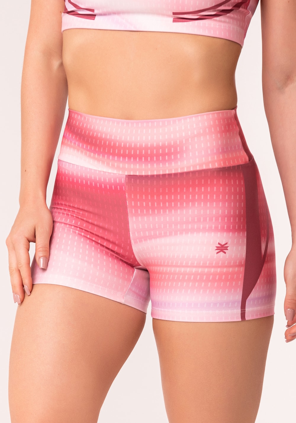 Short fitness feminino estampado tie dye listrado rosé printed