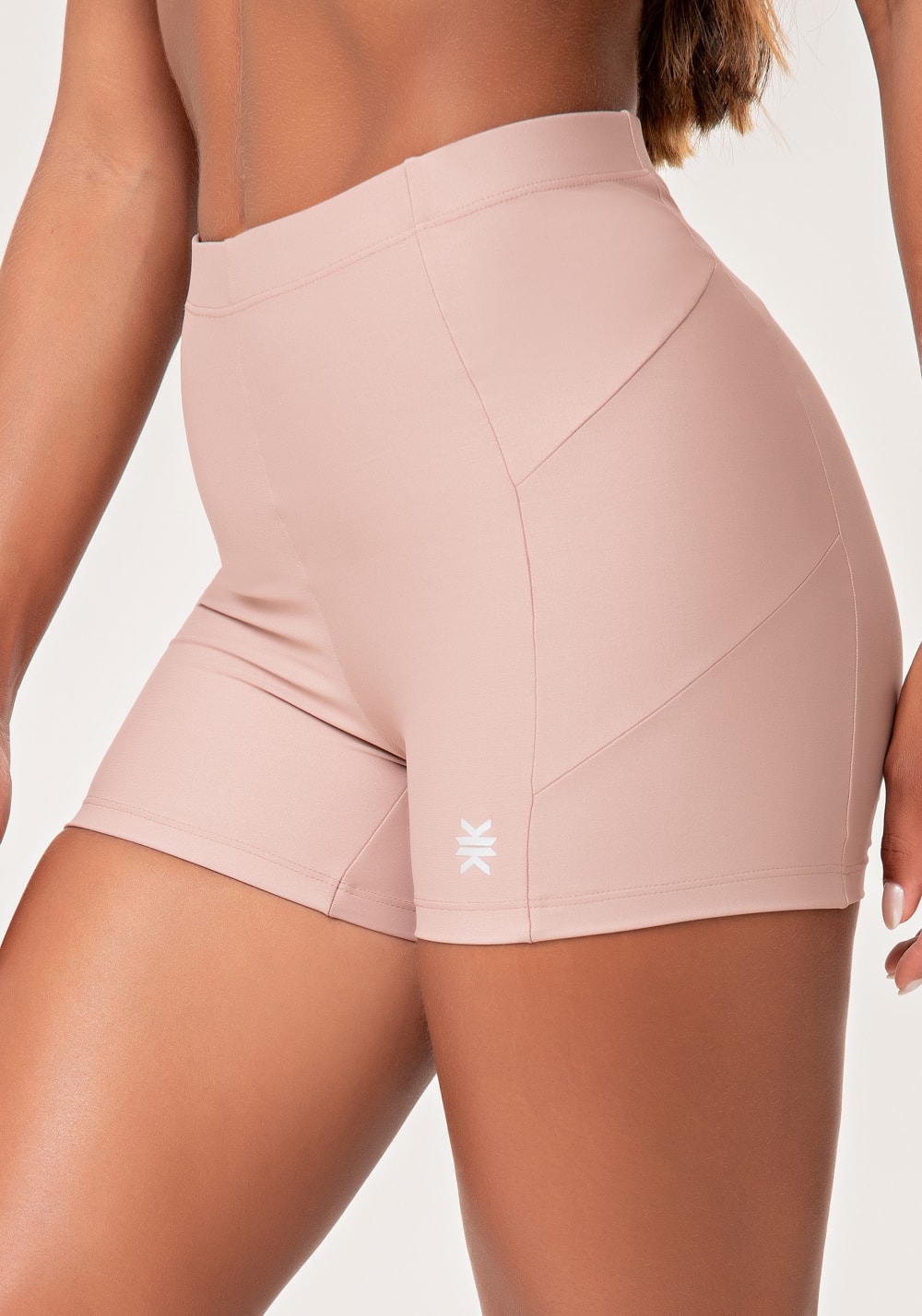 Short fitness feminino nude com recortes lush