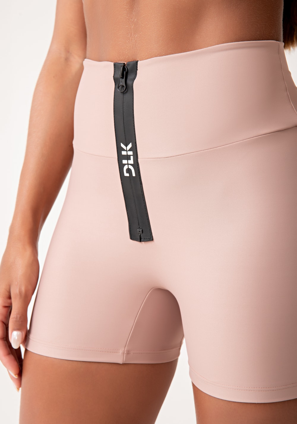 Short fitness feminino nude com zíper emborrachado lush dlk