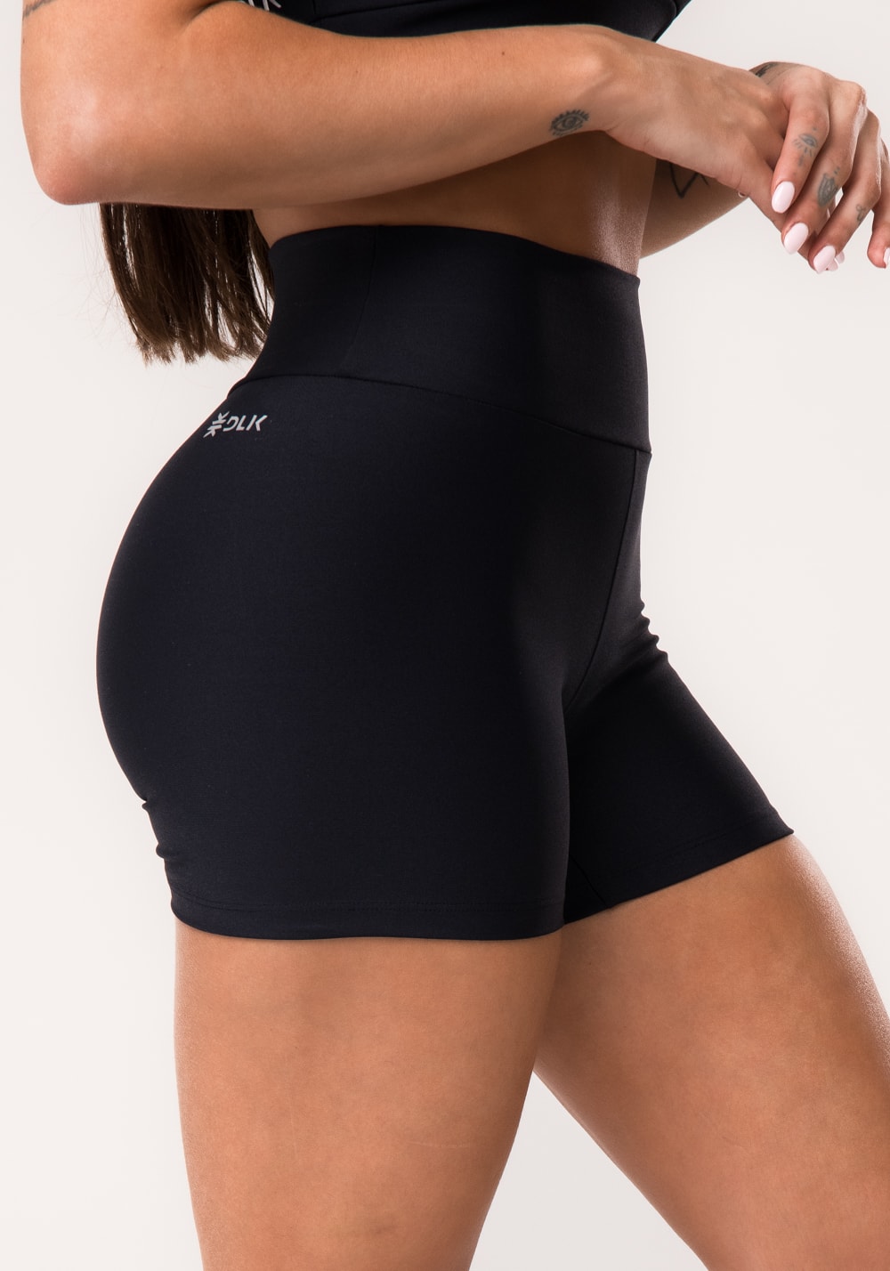Short fitness feminino preto aura dlk