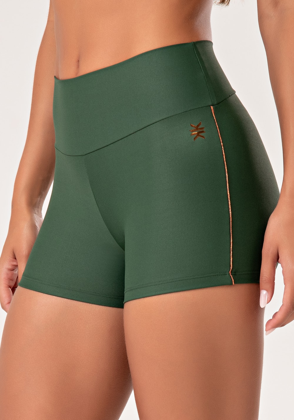Short fitness feminino verde com detalhe em lurex lush