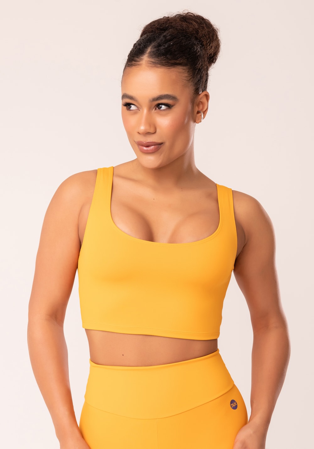 Top cropped fitness feminino amarelo com recortes oasis