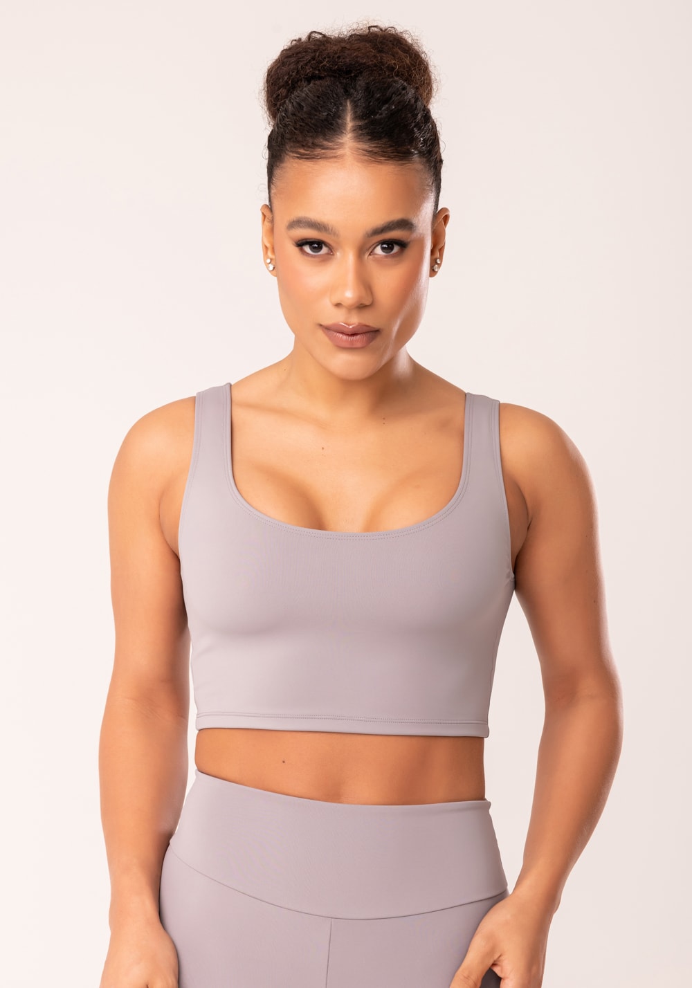 Top cropped fitness feminino cinza com recortes oasis