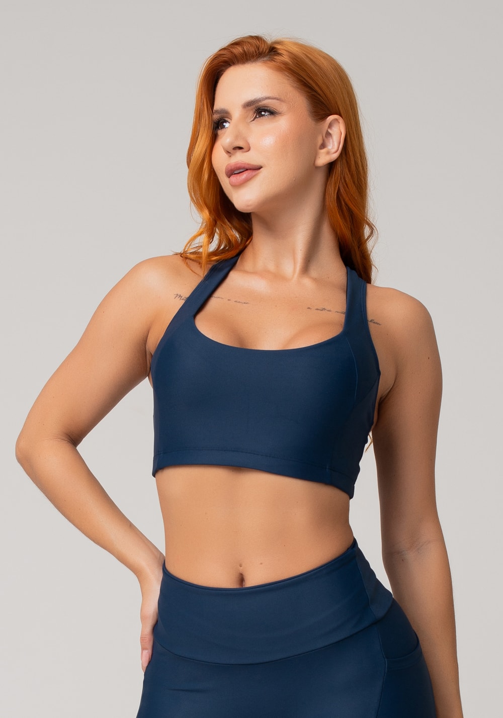 Top de treino feminino modelo nadador básico dlk azul marinho