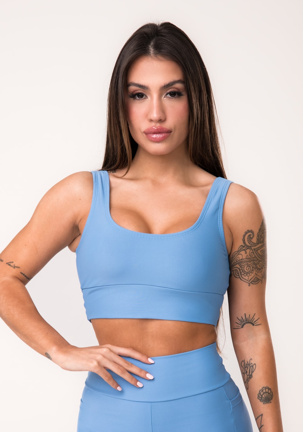 Top fitness feminino azul com alça larga aura