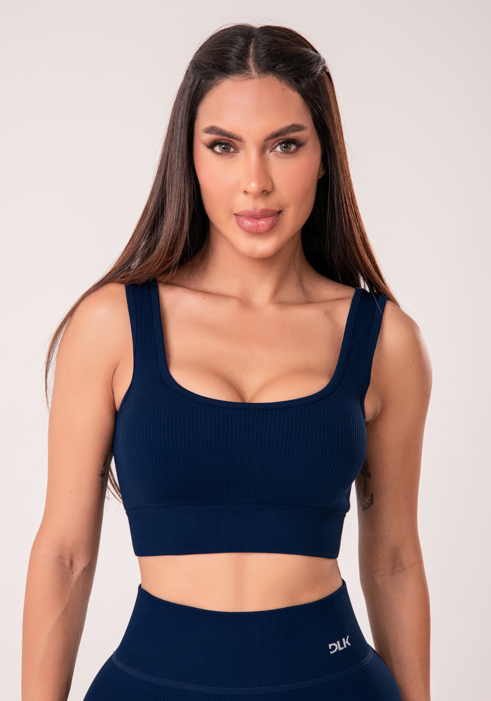 Top fitness feminino azul marinho canelado com bojo seamless+