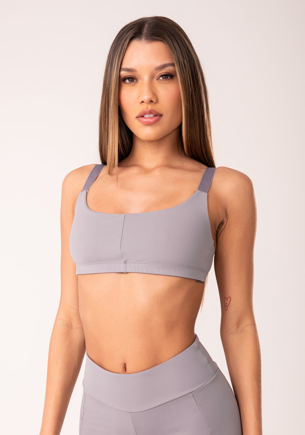 Top fitness feminino cinza com alças de elástico oasis Top fitness feminino cinza com alças de elástico oasis