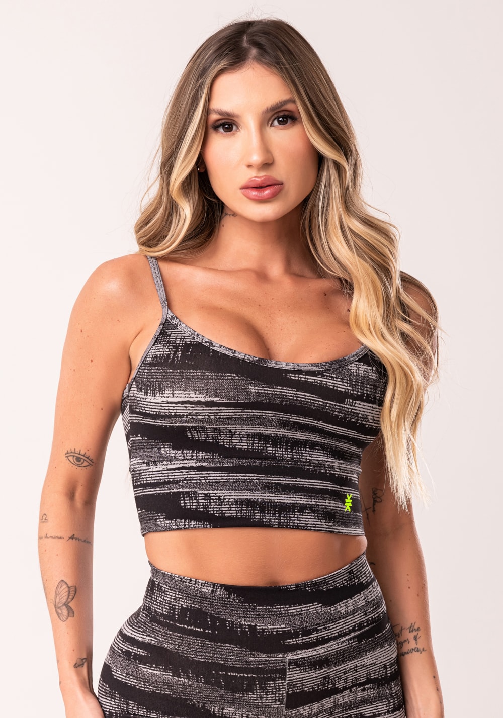 Top fitness feminino cinza com bojo estampado disruption euphoria