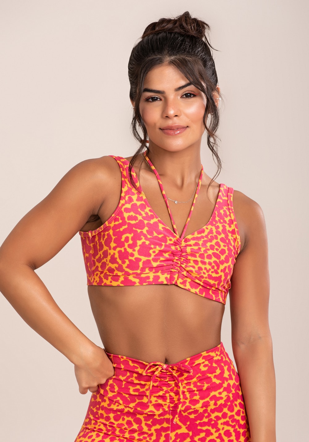 Top Fitness Feminino Euphoria Com Franzido E Amarra o Estampa Spot Orange top-fitness-feminino-euphoria-com-franzido-e-amarra-o-estampa-spot-orange