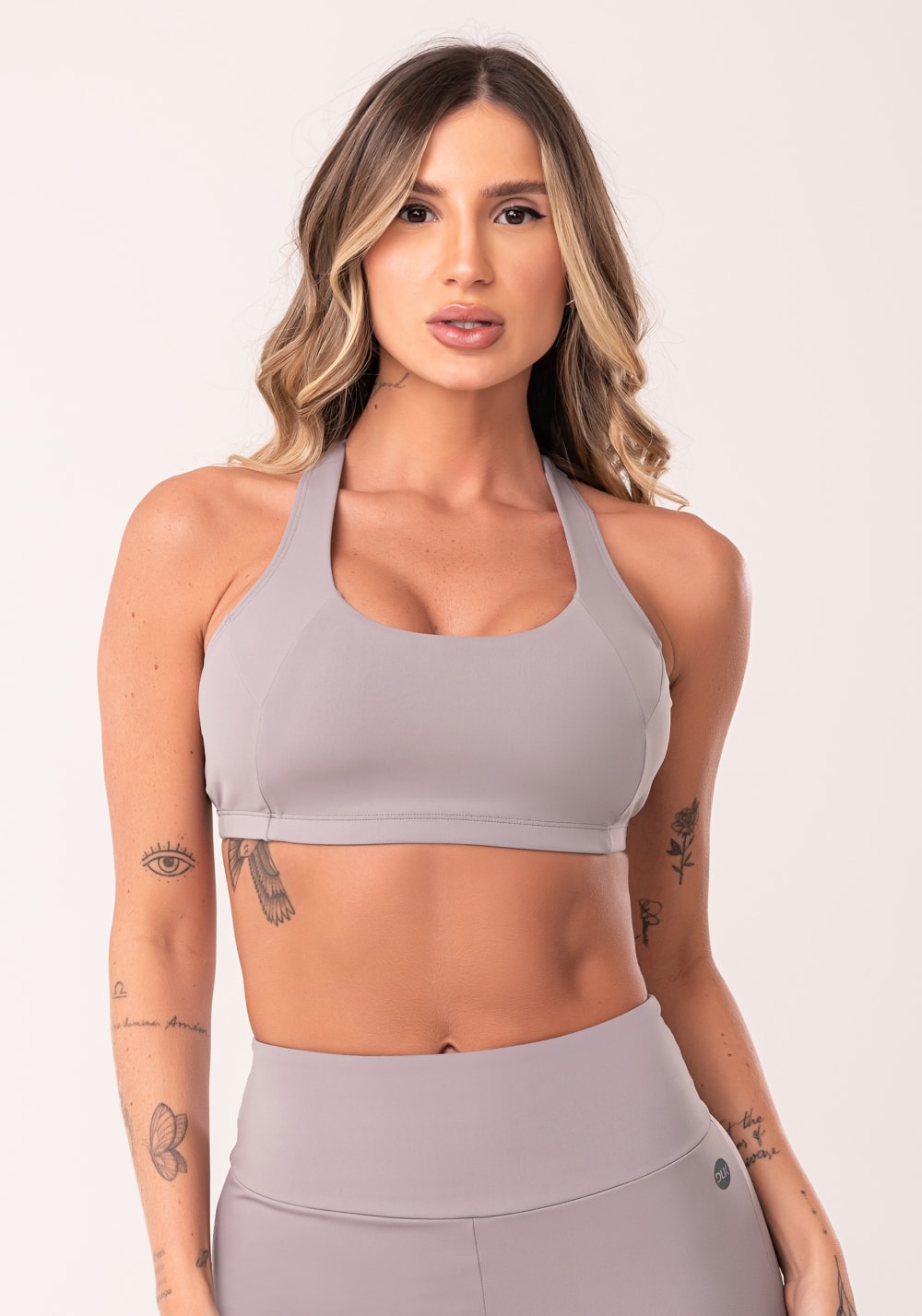 Top fitness feminino nadador cinza com recortes oasis dlk
