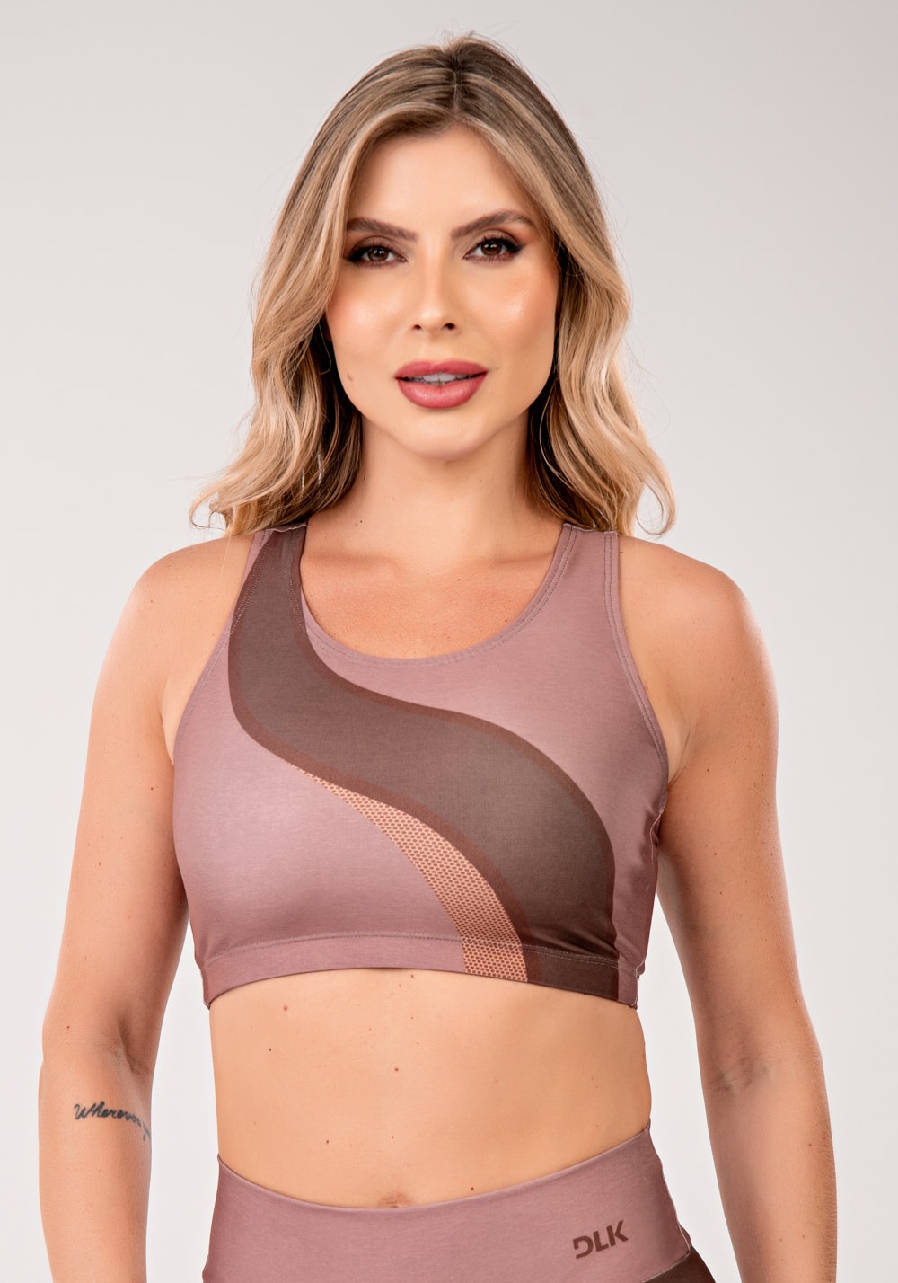 Top fitness feminino nadador estampado belive marrom printed mousse