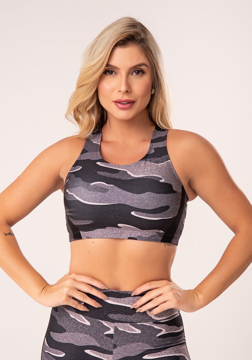 Top fitness feminino nadador estampado camuflado nude printed dlk