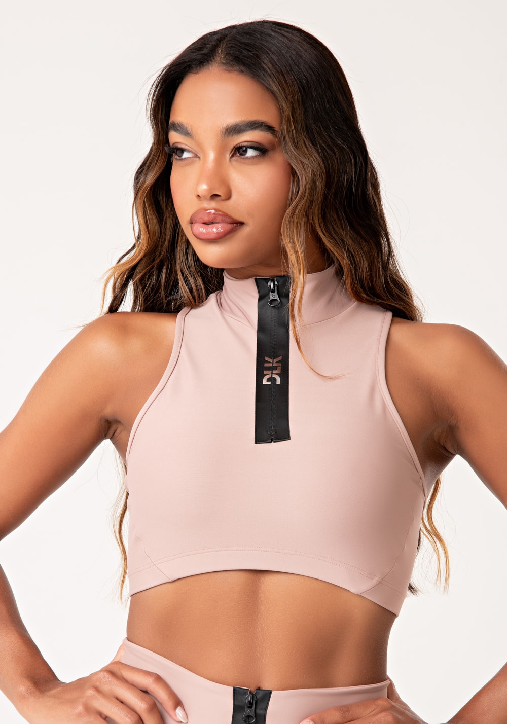 Top fitness feminino nude com zíper emborrachado lush