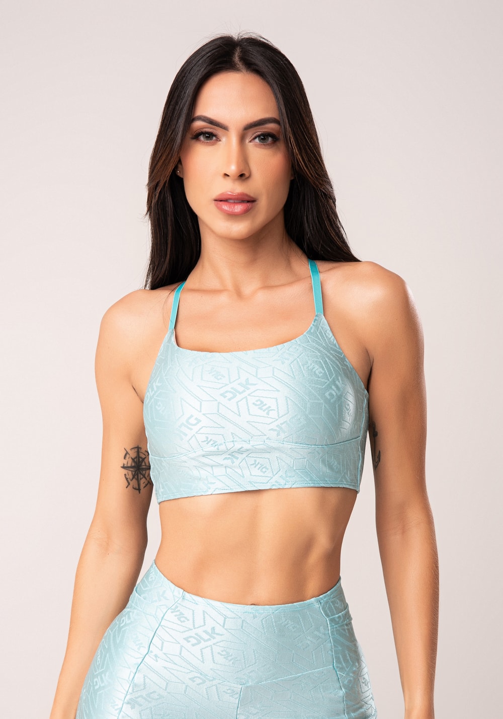 Top fitness feminino verde logomania com alças cruzadas flow